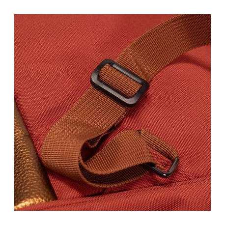 Sac à dos brique pour femme avec une poche centrale zippée et des hanses en cuir - Image 6