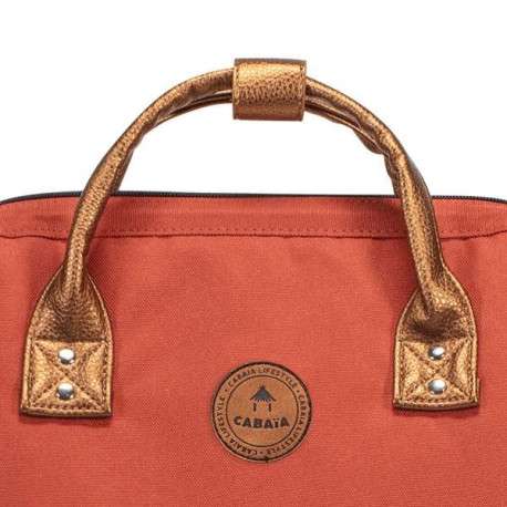 Sac à dos brique pour femme avec une poche centrale zippée et des hanses en cuir - Image 7