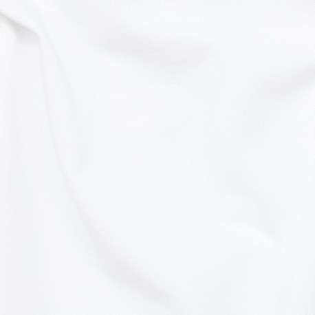 Polo en coton blanc uni avec une coupe droite et un col boutonné - Image 8