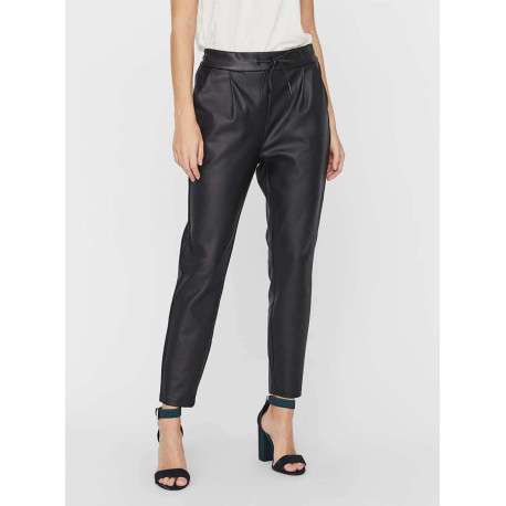 Pantalon en simili cuir noir uni avec une coupe droite - Image 15