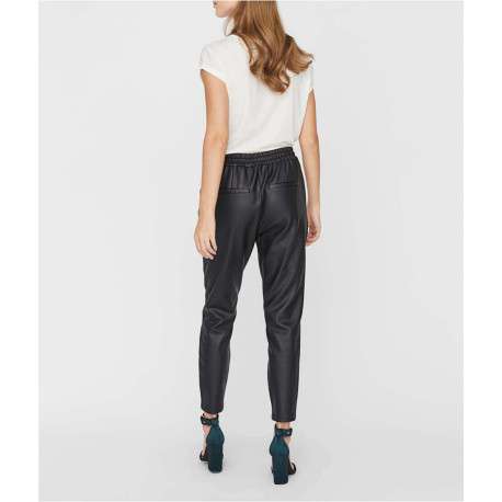 Pantalon en simili cuir noir uni avec une coupe droite - Image 22