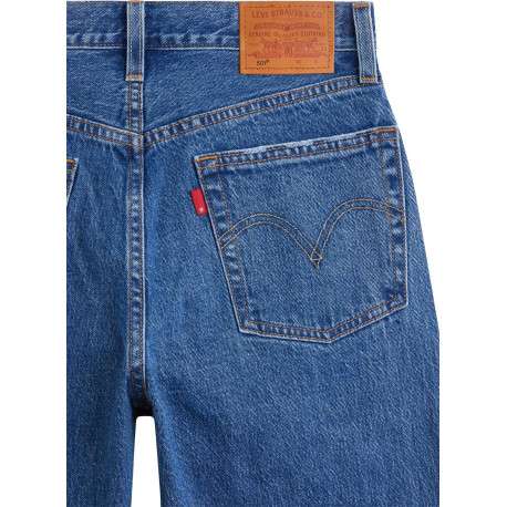 Jean 501® Crop bleu en coton uni avec une coupe régular - Image 5