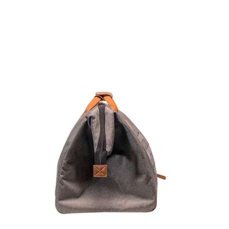 Sac gris clair uni zippé avec une petite poche avant et patch du logo iconique - Image 3