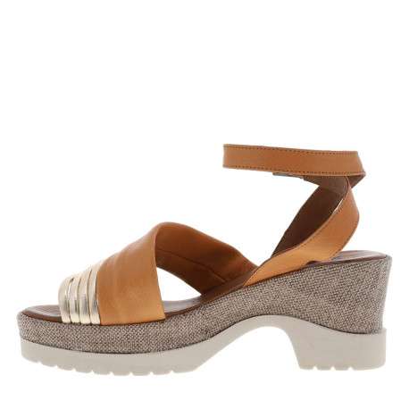 Nu-pieds Anabella camel en cuir avec semelle à plateforme et talon carré - Image 3