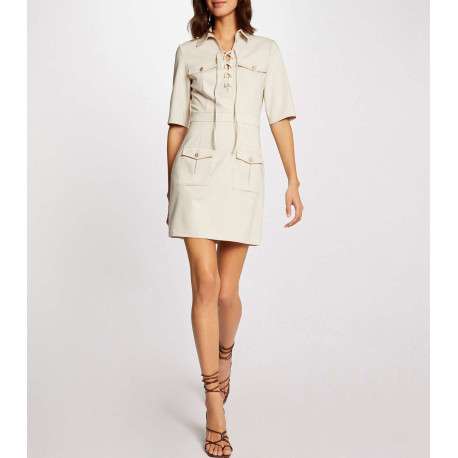Robe courte beige unie avec une coupe ajustée à col v profond à laçage - Image 3