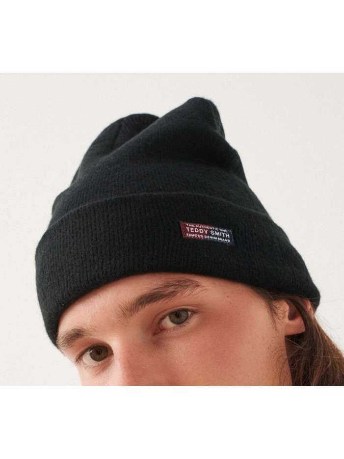 Bonnet noir en maille unie...