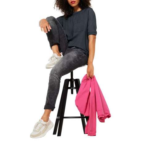 Top en viscose douce anthracite uni à coupe ample, col rond effet plissé et à manches 3/4 - Image 4