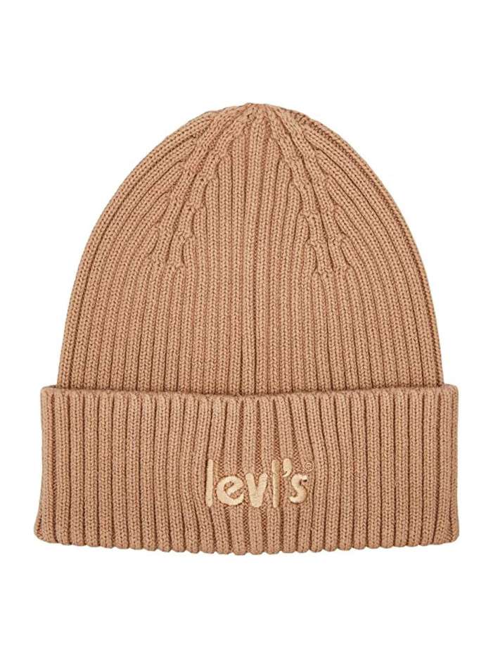 Bonnet beige côtelé avec un...
