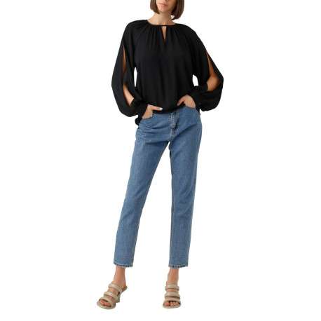Blouse noire unie avec une coupe droite col rond et à manches longues - Image 3