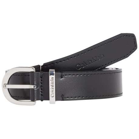 Ceinture en cuir noire avec une boucle ronde à ardillon argentée
