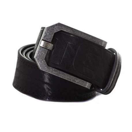 Ceinture en cuir noire unie avec une boucle en métal effet rouillé