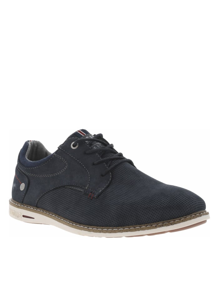 Baskets basses style...