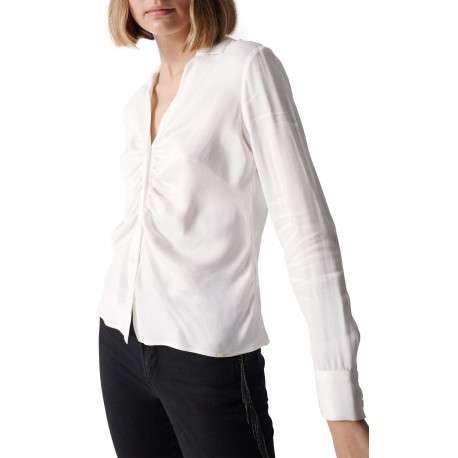 Chemisier blanc uni satin froncé au niveau de la patte de boutonnage - Image 2
