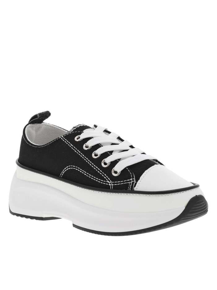 Baskets basses en toile...