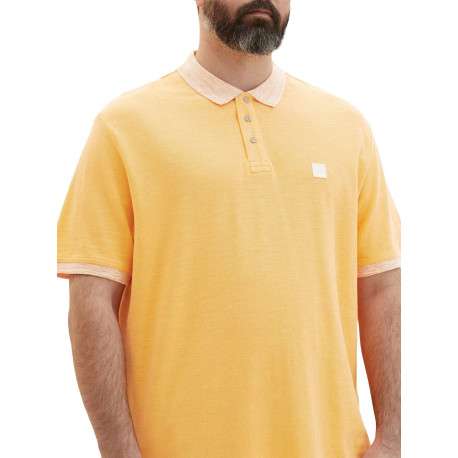 Polo en coton maille piquée orange avec une coupe droite et un col boutonné - Image 3