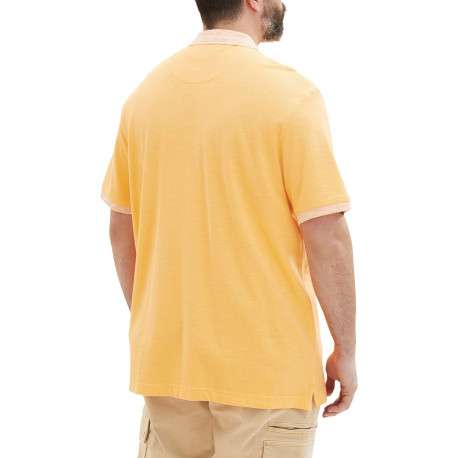 Polo en coton maille piquée orange avec une coupe droite et un col boutonné - Image 4