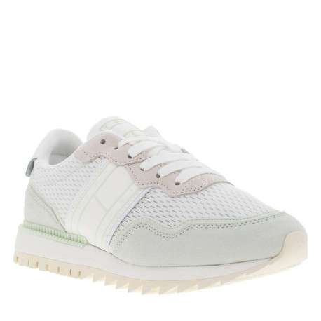 Baskets basses en Mesh blanc vert à patchs nubuck, semelle crantée et lacet plat - Image 3