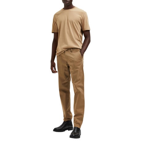 Pantalon Chino New Miles camel uni avec une coupe slim et 4 poches - Image 6