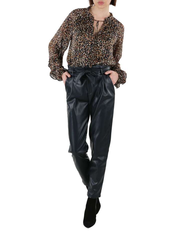 Pantalon noir en similicuir...