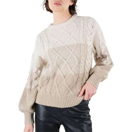 Pull écru en maille torsadée avec une coupe ample un col rond et un dégradé