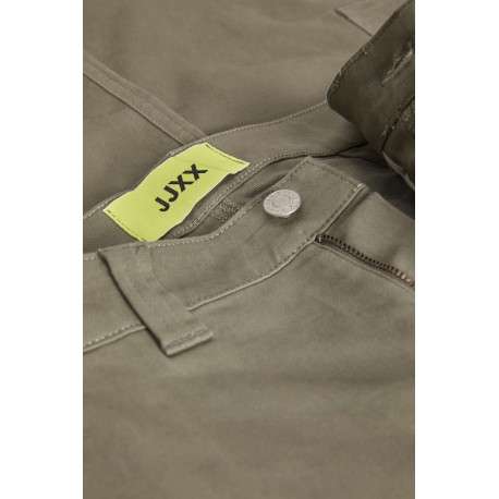 Pantalon Cargo kaki uni avec une coupe regular fit et des poches latérales - Image 7