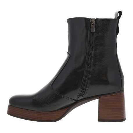 Boots en cuir noires à semelle à talon décroché haut avec une languette - Image 8