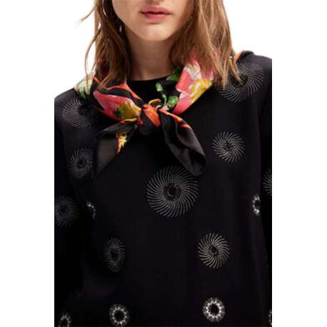 Foulard noir avec une coupe carré et un imprimé floral multicolore - Image 3