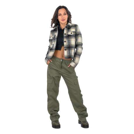 Pantalon Cargo kaki uni avec une coupe regular fit et des poches latérales - Image 4