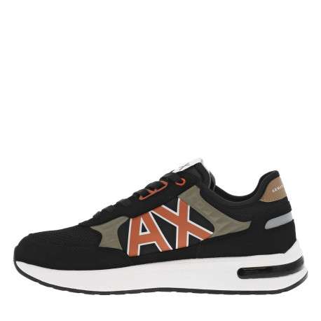 Sneakers noires à doublure néoprène et semelle semi-compensée blanche - Image 5