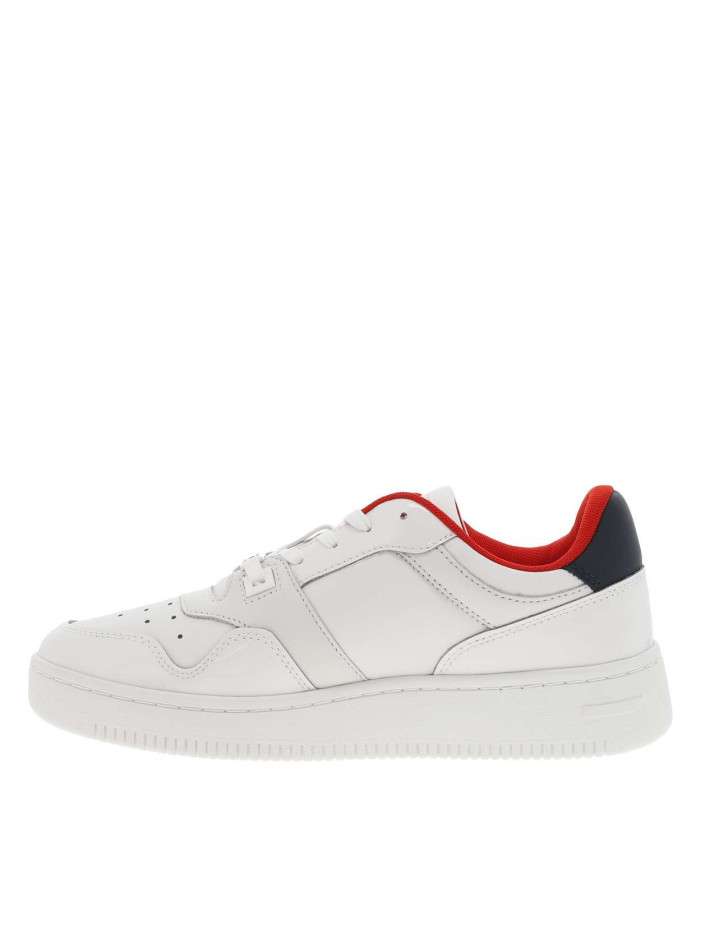 Baskets en cuir blanc lisse...