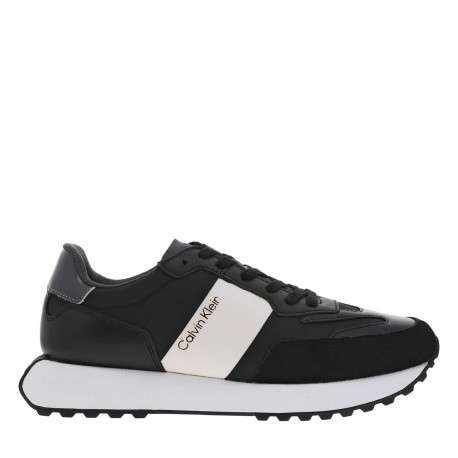 Baskets running noires en cuir et avec des lacets plats noirs - Image 2