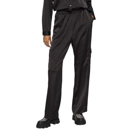 Pantalon style cargo noir avec une taille élastiquée et une coupe loose fit - Image 2