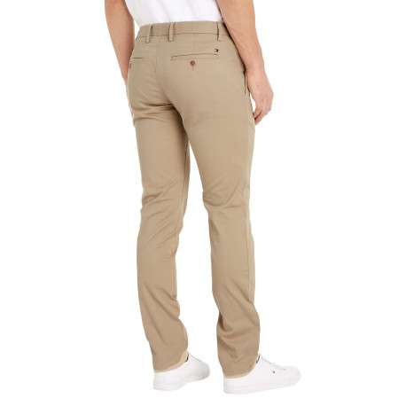 Pantalon Bleeker en coton beige uni avec une coupe chino et poches latérales - Image 2
