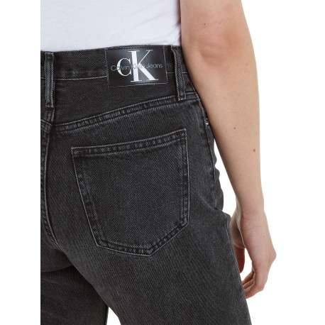 Jean en coton mélangé noir délavé avec une coupe mom et une taille haute - Image 9