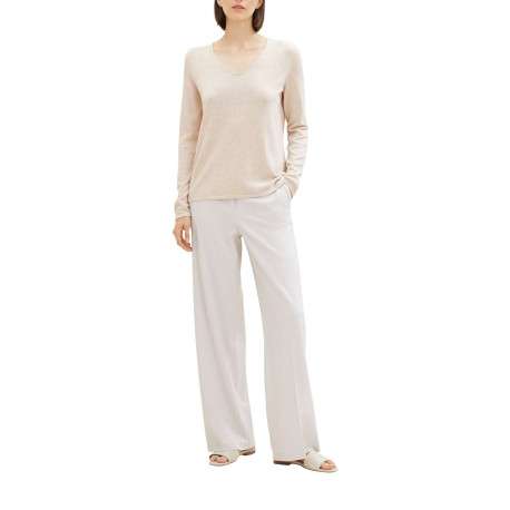 Pull en coton mélangé beige uni avec une coupe droite et un col v - Image 8