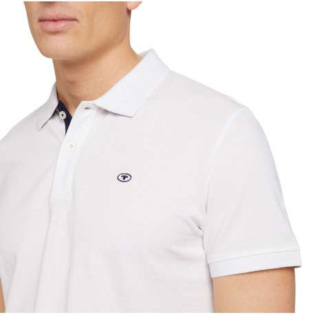 Polo en coton blanc uni coupe droite avec un col fermé par 2 boutons - Image 2