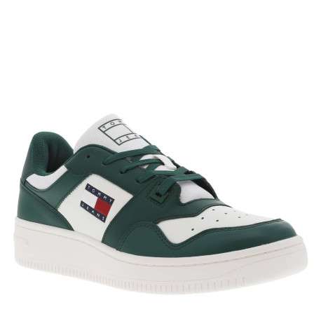 Baskets basses tennis en cuir vertes et blanches avec des lacets plats - Image 3
