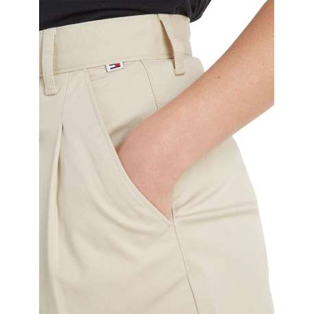 Short Claire en coton beige uni avec une coupe chino et 5 passants - Image 5