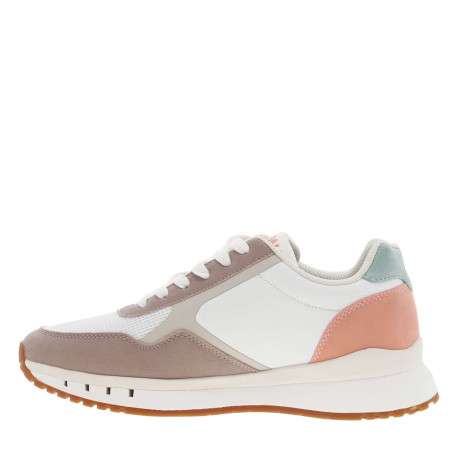 Baskets basses saumon avec lacets plats et une semelle running
