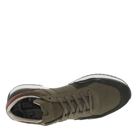 Baskets basses en cuir kaki avec une semelle running et des lacets plats - Image 4