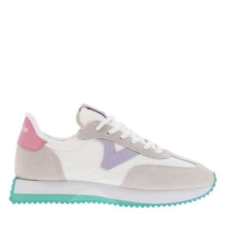 Baskets basses en cuir nubuck grises avec des lacets et une semelle running - Image 2