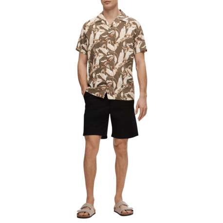 Chemise beige imprimé avec un col français et à manches courtes - Image 5