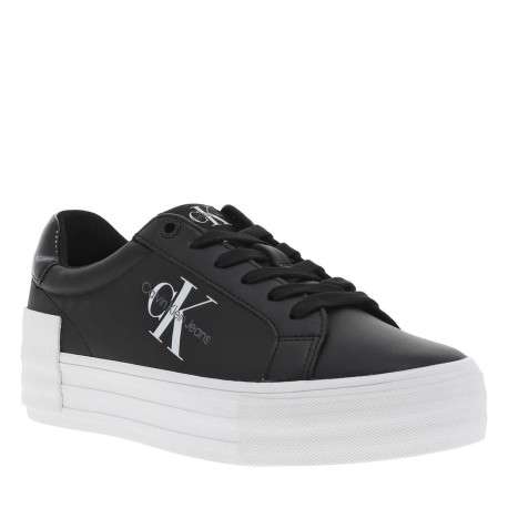 Baskets basses tennis en cuir noires avec logo et une semelle à plateforme - Image 3