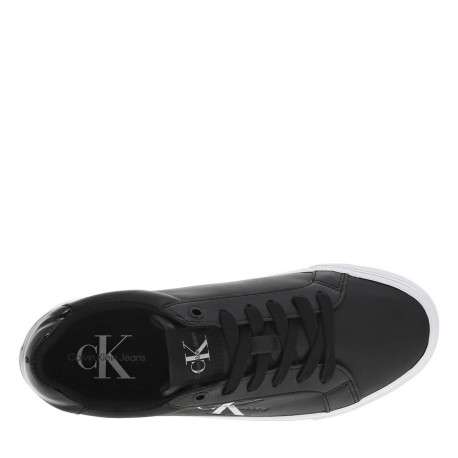 Baskets basses tennis en cuir noires avec logo et une semelle à plateforme - Image 4