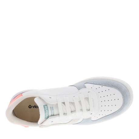 Baskets basses tennis blanches avec patchwork et des lacets plats - Image 4