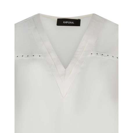 Chemisier blanc uni avec une coupe droite et un col v à manches courtes - Image 3