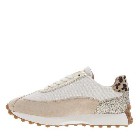 Baskets basses running beige avec des lacets plats et patchwork - Image 7