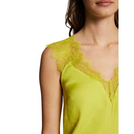 Top sans manches jaune en dentelle avec une coupe droite et un col v - Image 4