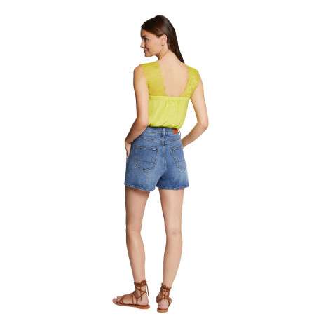 Top sans manches jaune en dentelle avec une coupe droite et un col v - Image 6