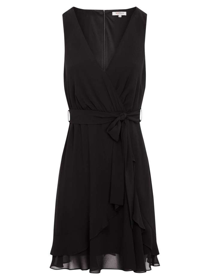Robe courte sans manches...